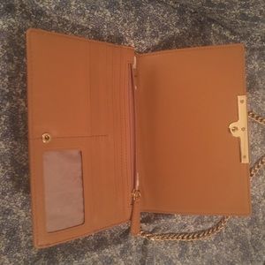Michael kors crossbody light brown bag